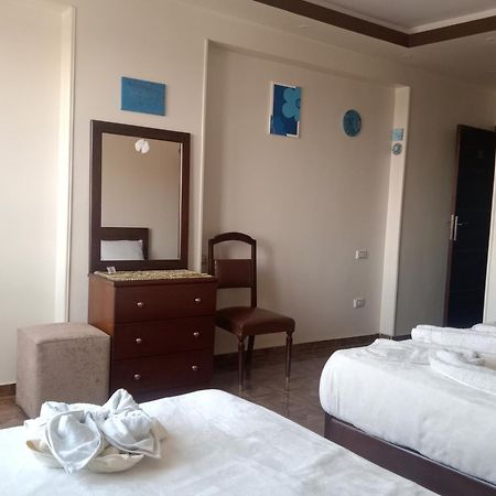 Isis Guest House Nazlet el-Sîsi Kültér fotó