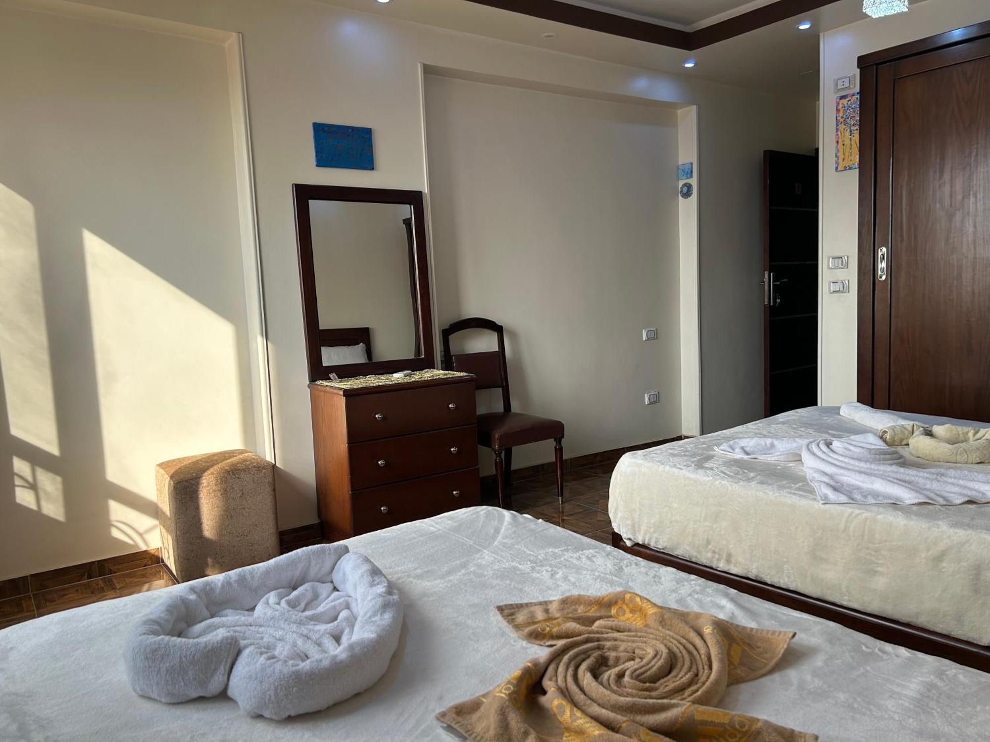 Isis Guest House Nazlet el-Sîsi Kültér fotó
